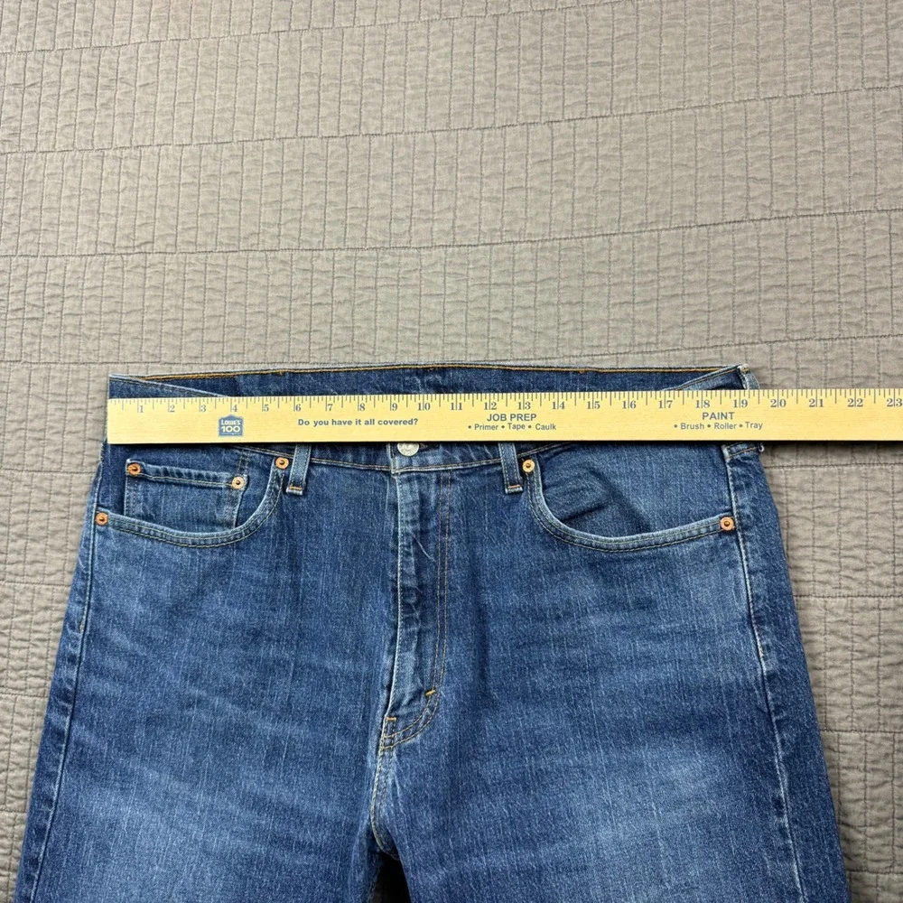 Levis 505 Regular Fit Straight Leg Jean Men 38x30 (38x26) Blue Denim Medium Wash